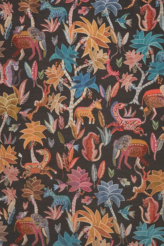 DANCING JUNGLE 01 Black F9A5724.jpg