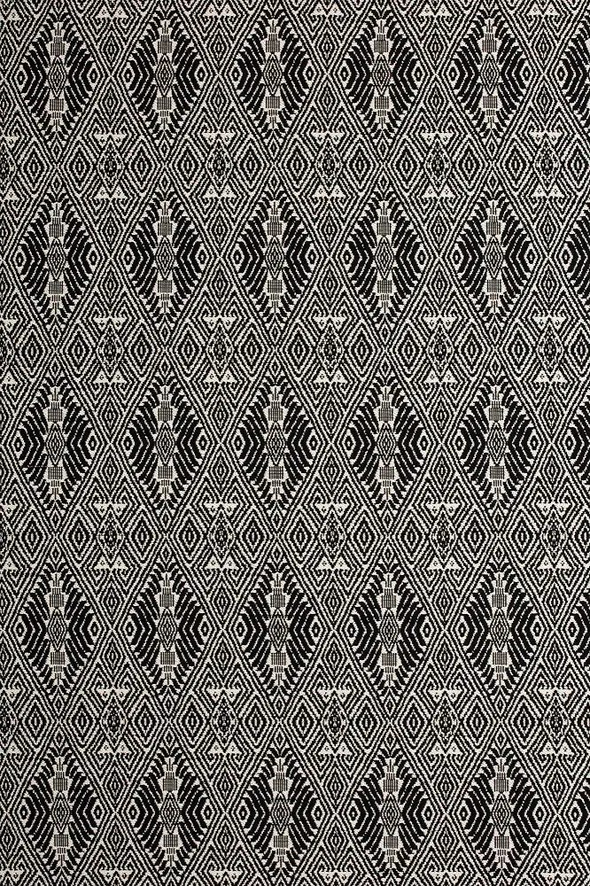 LUANG 91 Black F9A0411.jpg