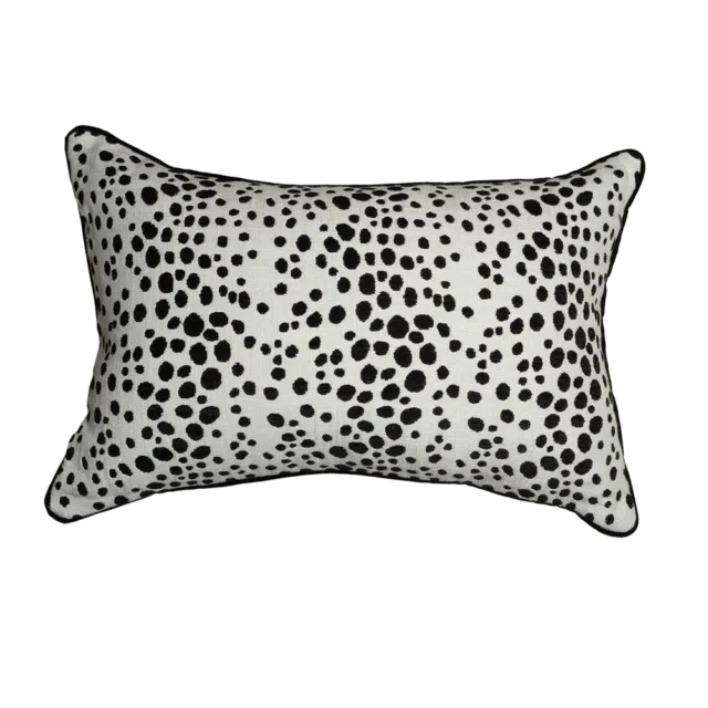 Cushion CRUELLA - Black, 60x40 cms