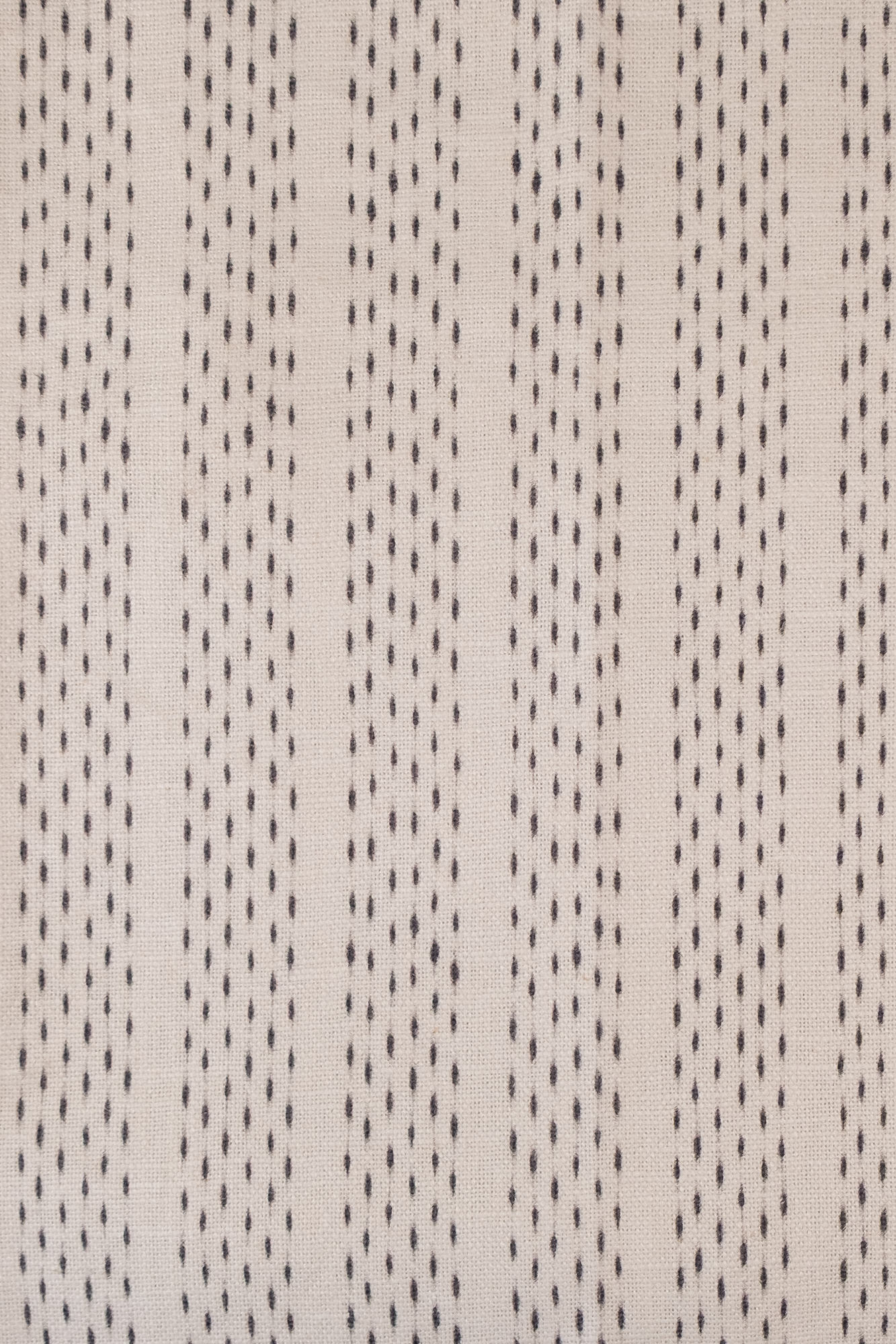 ikatstripenoirdscf1385
